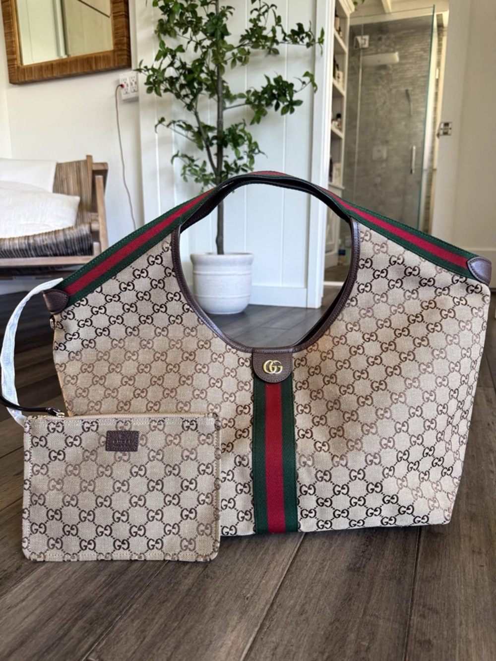 GG Supreme Canvas Tote